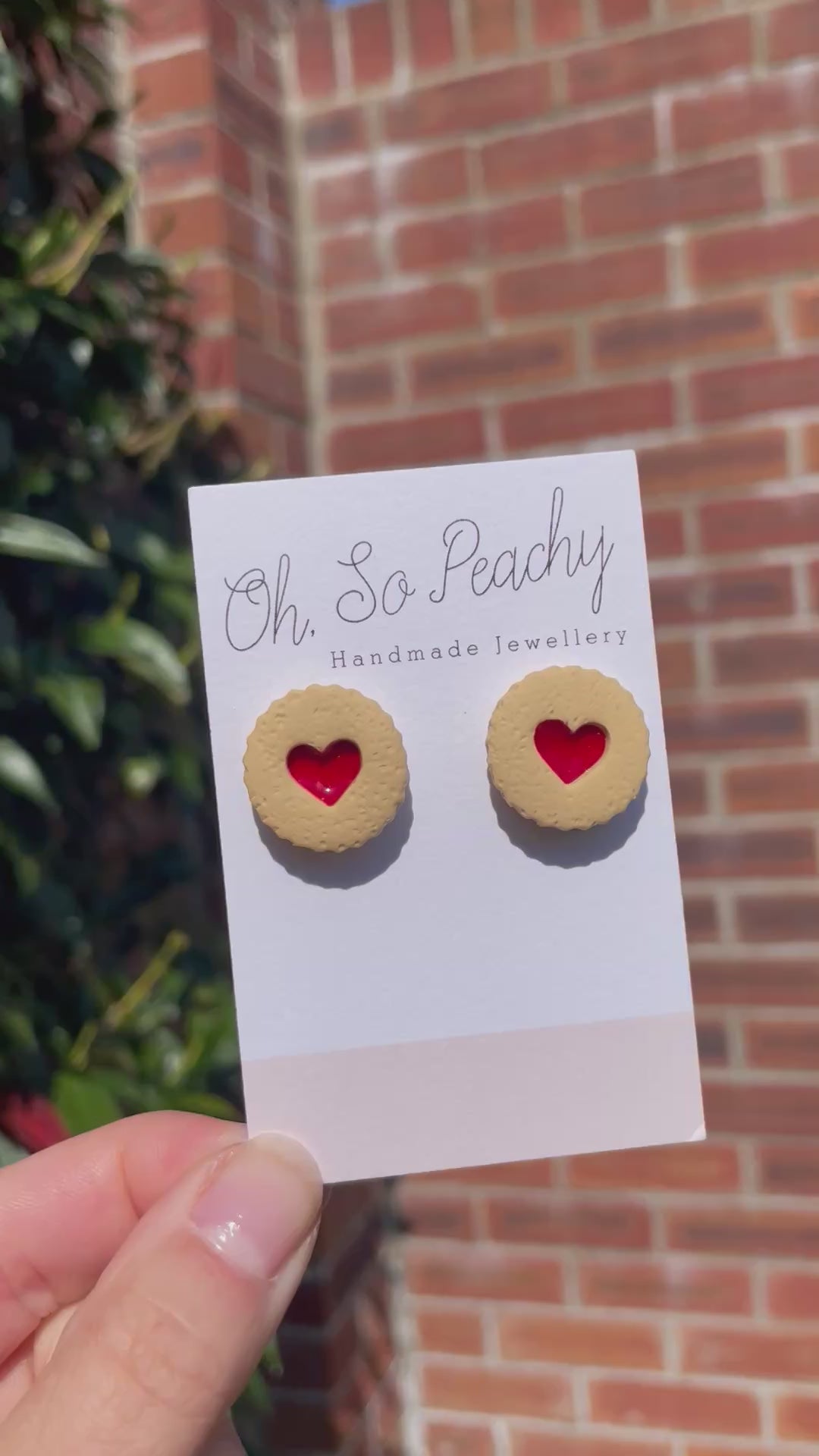 Polymer clay jammie dodger ball stud earrings video